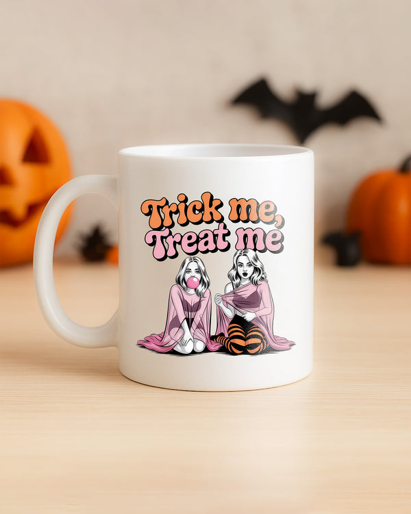 Mug Trick Me Treat Me Sexy Girl Cute Halloween 01 GMG0120